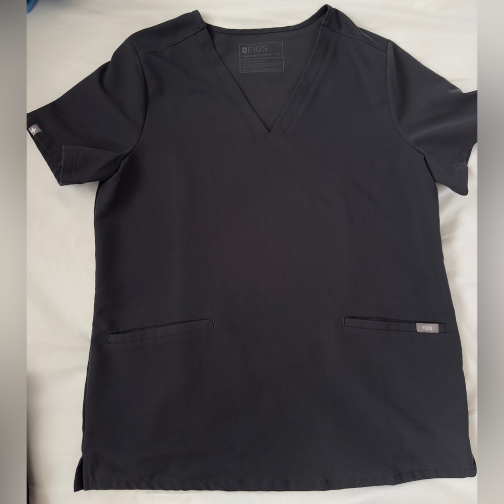 FIGS Scrub Top